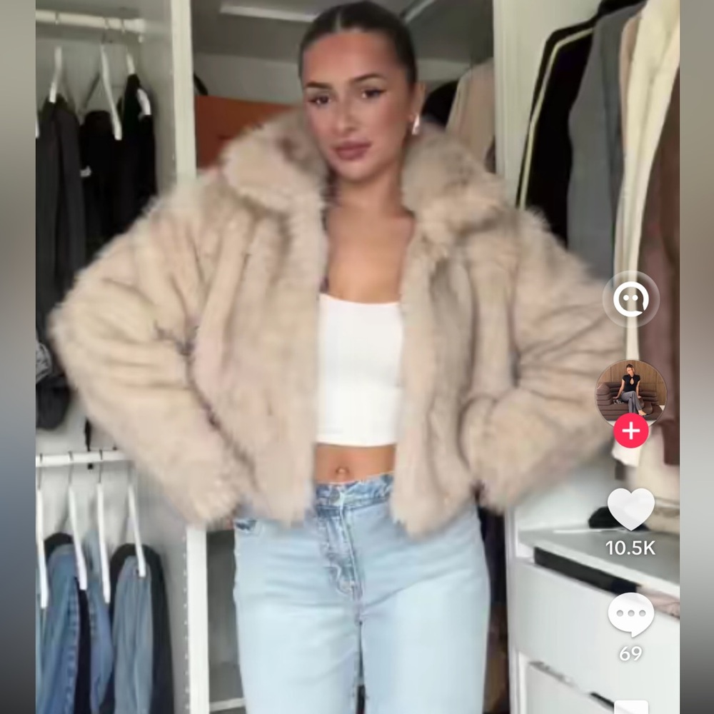 NWT H&M Cream Faux Fur Jacket - Picture 7 of 13